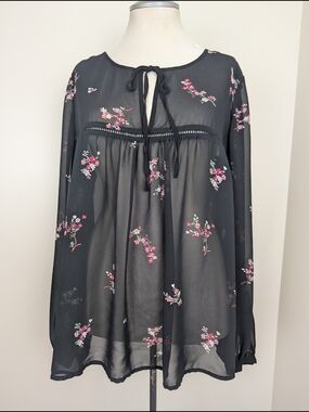 Michel Studio Black Sheer Floral Tie-Neck Blouse With Bell Sleeves Women's L/XL